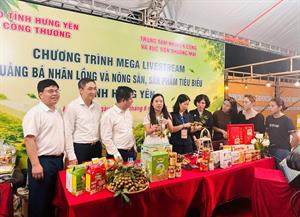 Livestream quảng bá nhãn lồng Hưng Yên, gần 500 đơn hàng được chốt thành công